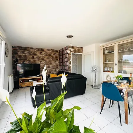 アパート Valenspot